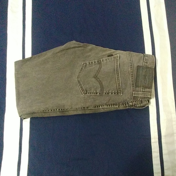Levi's Jeans - Picture 3 of 7